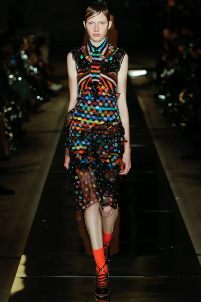Look 35